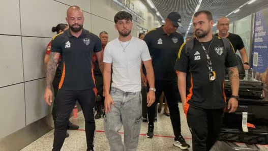 Biel chega a BH para reforçar o Atlético-MG