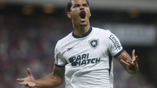 Botafogo decide não renovar com Danilo Barbosa, e volante atrai interesse de outros clubes
