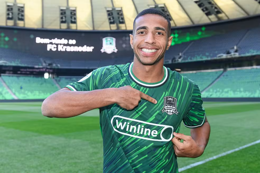 Corinthians negocia com Victor Sá e busca primeiro reforço ofensivo da janela