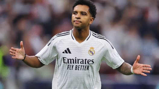 Rodrygo vive dilema no Real Madrid após queda de espaço no time