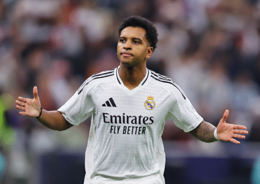 Rodrygo vive dilema no Real Madrid após queda de espaço no time