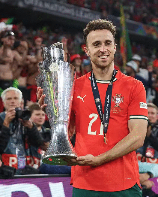 Futebol de luto: Diogo Jota morre em acidente de carro na Espanha aos 28 anos