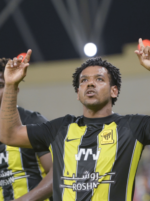 Vitória se aproxima de acerto com Romarinho, ex-Corinthians