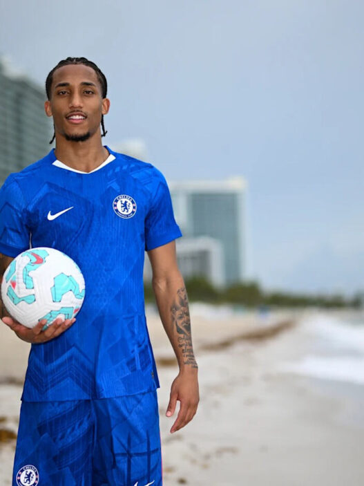 João Pedro é anunciado pelo Chelsea