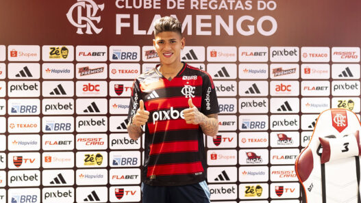 Carrascal evita comparação com Arrascaeta no Flamengo