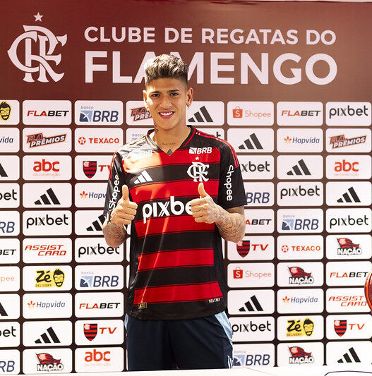 Carrascal evita comparação com Arrascaeta no Flamengo