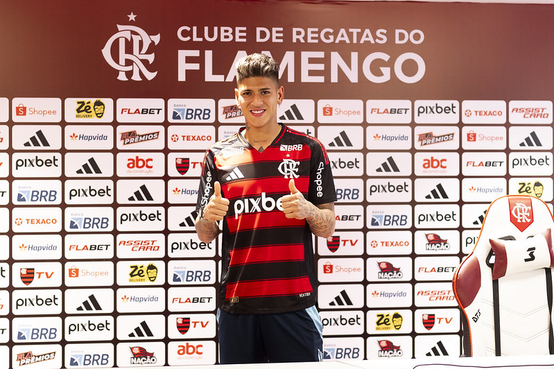 Carrascal evita comparação com Arrascaeta no Flamengo