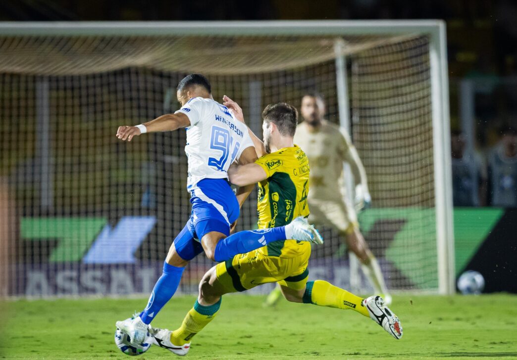 Mirassol e Cruzeiro empatam em jogo de belos gols