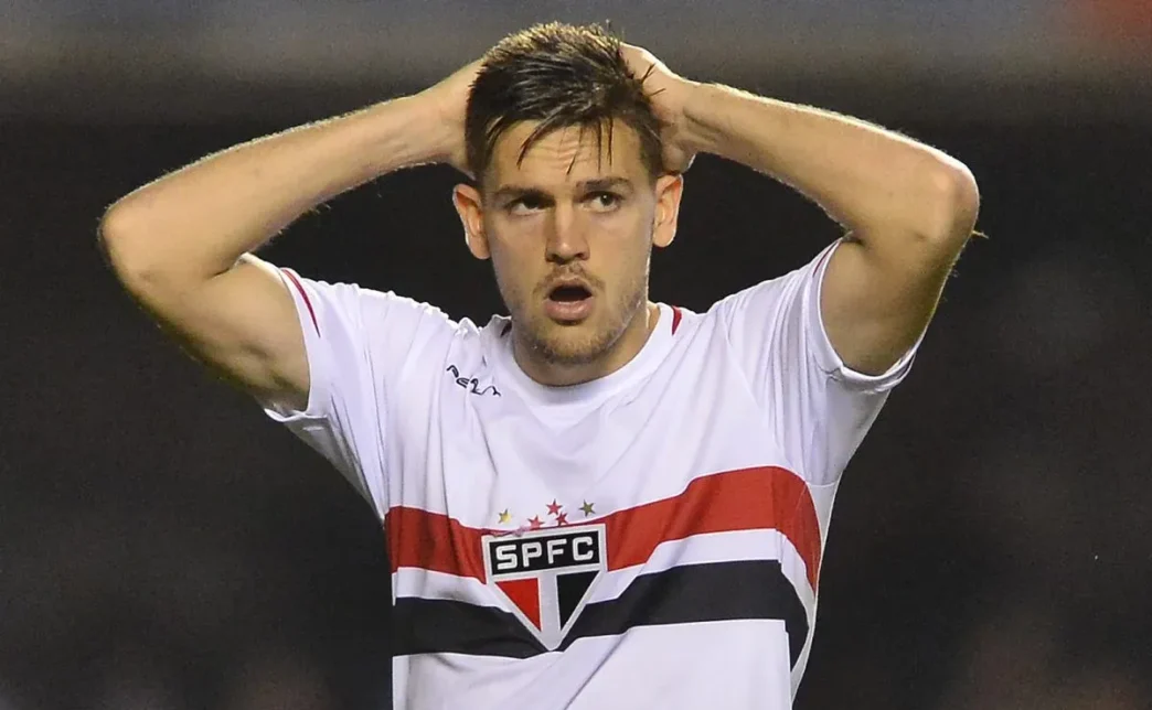 São Paulo acerta retorno de Rafael Tolói, campeão da Sul-Americana em 2012