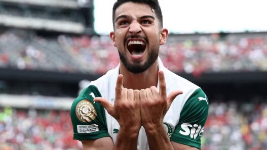 Em boa fase, Flaco, do Palmeiras é convocado para sua seleção