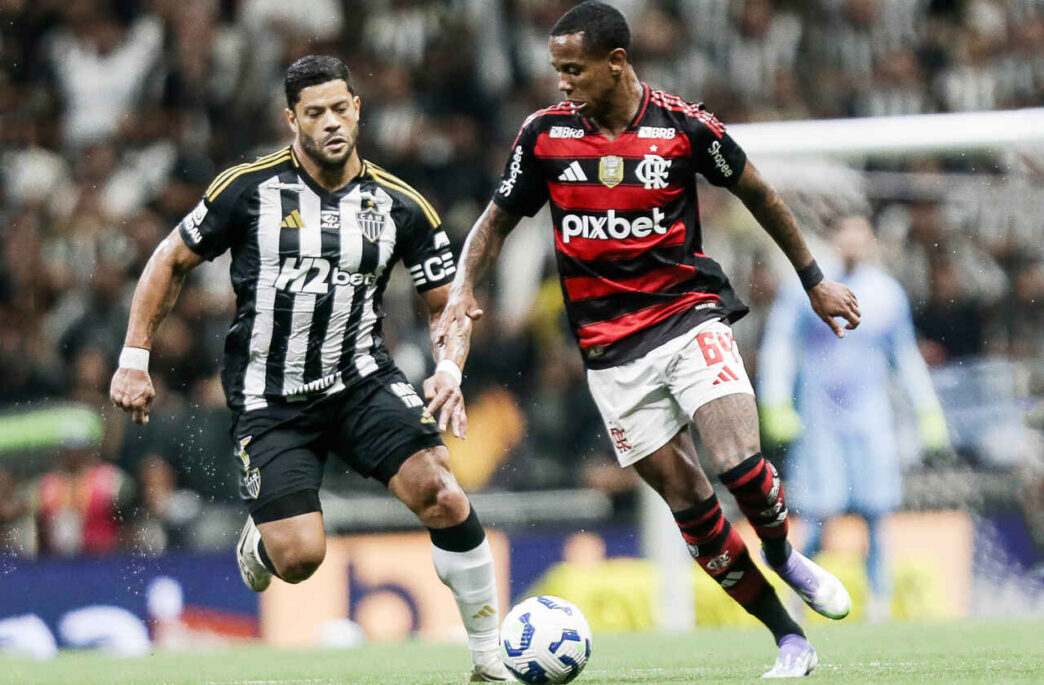 Hulk explica embates com atacante do Flamengo