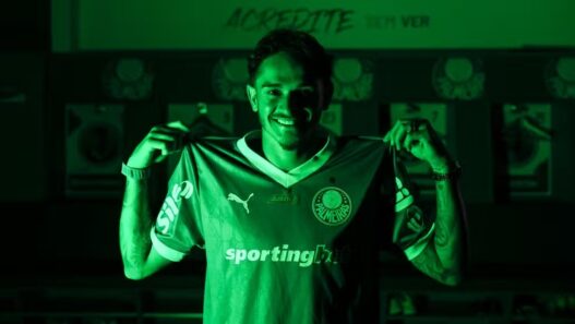 Com Khellven, Palmeiras atinge R$ 500 milhões em reforços no ano de 2025