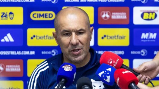 Técnico do Cruzeiro mira Libertadores e títulos após eliminar CRB