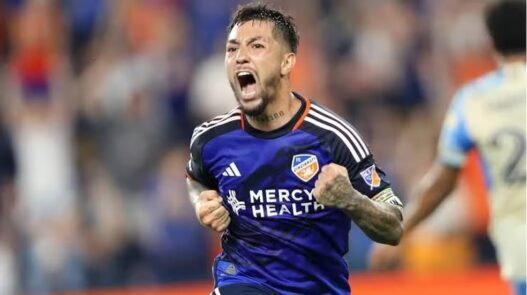 Fluminense negocia com Luciano Acosta; veja detalhes