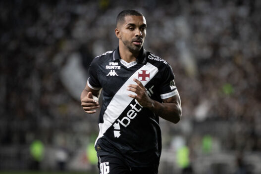 Paulo Henrique deve seguir fora Vasco contra o Botafogo, na Copa do Brasil
