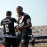 Vasco aplica goleada histórica no Santos e vira o visitante mais goleador do Brasileirão 2025