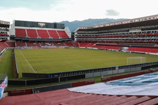 LDU x Botafogo: onde assistir e prováveis escalações