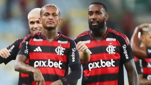 Flamengo atinge R$ 500 milhões em vendas no ano de 2025; confira quem saiu