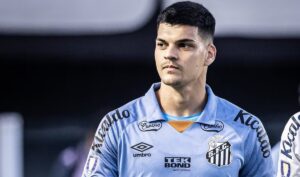 Santos recusa oferta do Flamengo por Gabriel Brazão