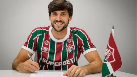 Fluminense anuncia contratação de Igor Rabello