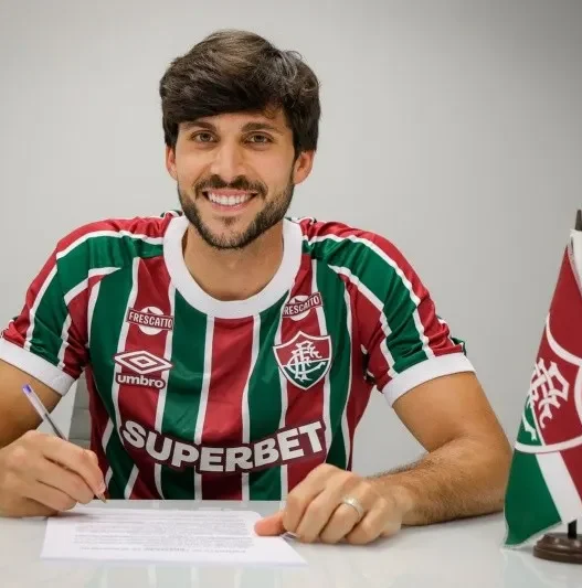 Fluminense anuncia contratação de Igor Rabello