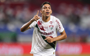 Ceará faz proposta por Paulo Baya, do Fluminense