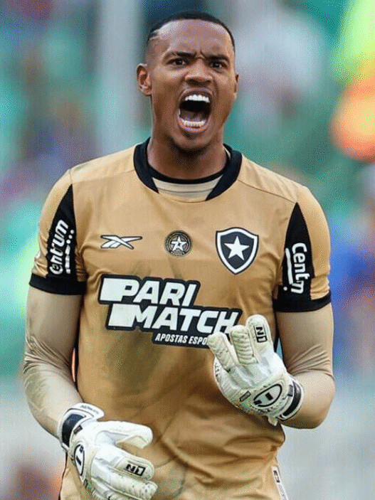 John não acerta com o West Ham e deve permanecer no Botafogo