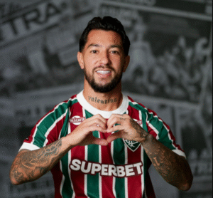 Fluminense oficializa contratação de Lucho Acosta por contrato até 2028