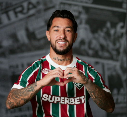 Fluminense oficializa contratação de Lucho Acosta por contrato até 2028
