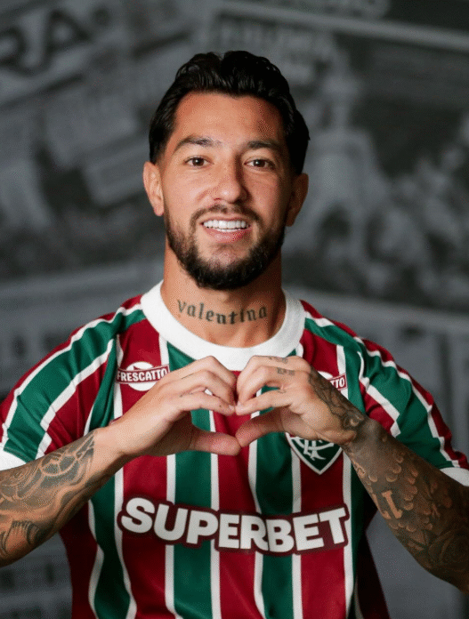 Fluminense oficializa contratação de Lucho Acosta por contrato até 2028