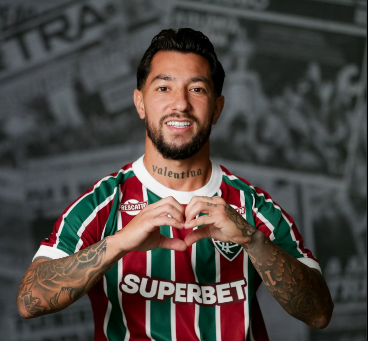 Fluminense oficializa contratação de Lucho Acosta por contrato até 2028