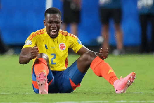 Vasco intensifica negociações por Carlos Cuesta e se aproxima de acerto com o Galatasaray
