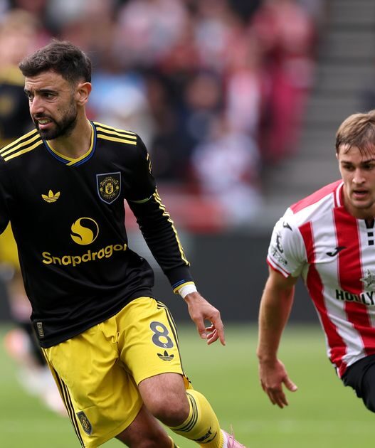 Manchester United tropeça novamente e perde para o Brentford na Premier League