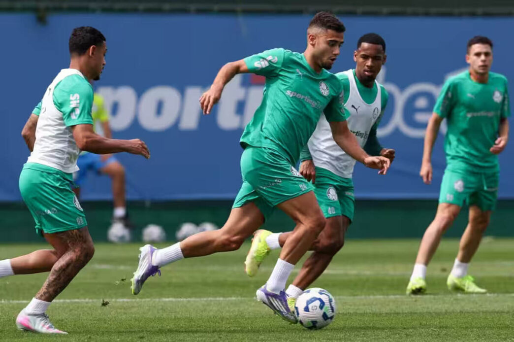 Andreas é a novidade no treino do Palmeiras