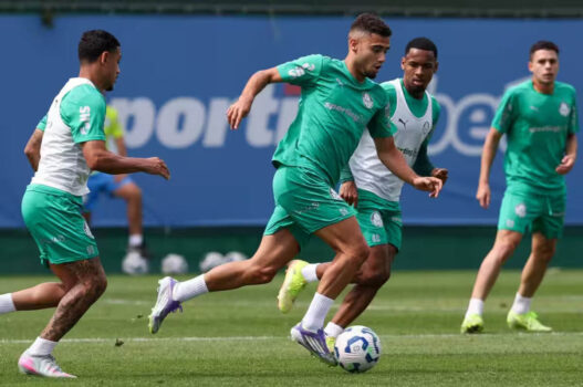 Andreas é a novidade no treino do Palmeiras