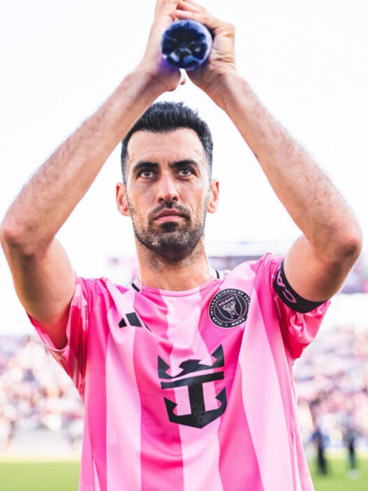 Revolucionário camisa 5, Busquest vai deixar os gramados