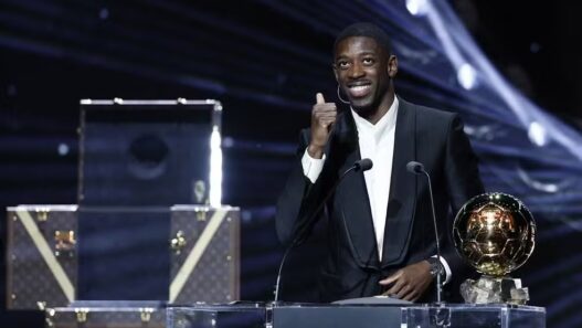 Bola de Ouro: Dembélé é o grande vencedor e conquista o prêmio