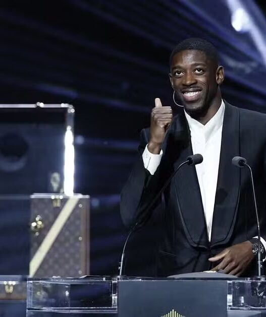 Bola de Ouro: Dembélé é o grande vencedor e conquista o prêmio