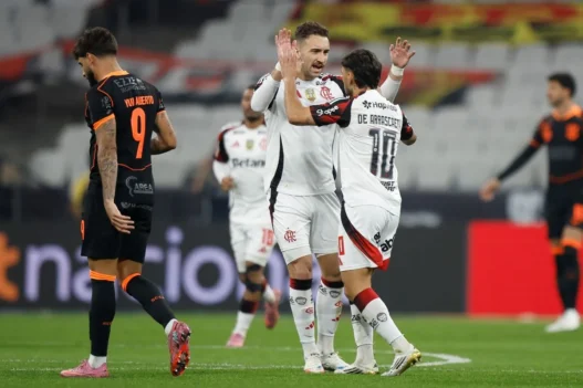 Flamengo assume a liderança do returno do Brasileirão; veja tabela