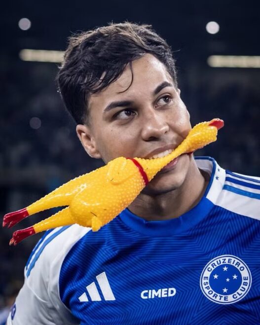 Kaio Jorge, do Cruzeiro, não perdoa Atlético dentro e fora de campo e faz provocações