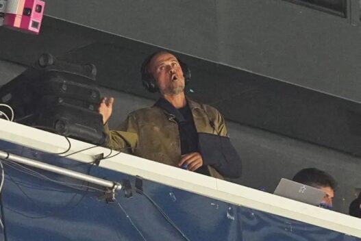 PSG vai criar espaço para Luis Enrique na arquibancada