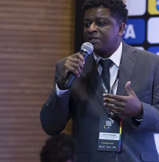 Vale a Escrita: Marcelo Carvalho e a luta do futebol contra o racismo, denúncias e esperança por punições severas