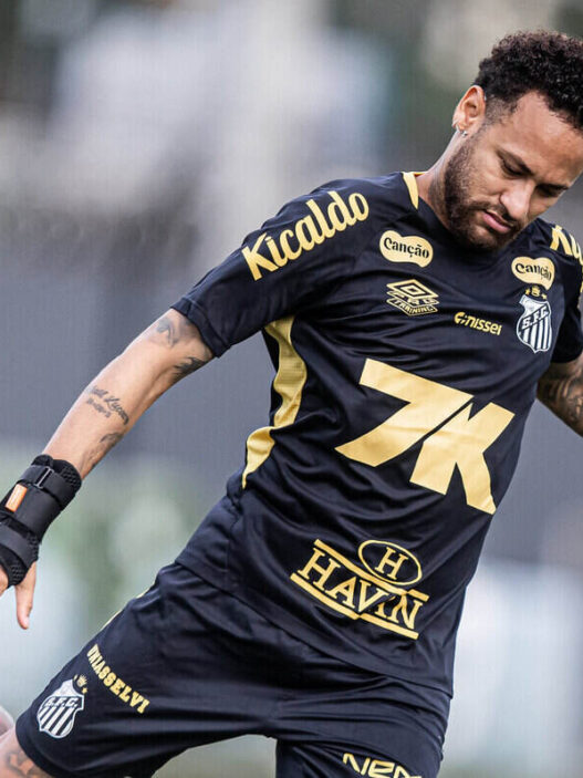 Neymar segue em recuperação: veja previsão de retorno