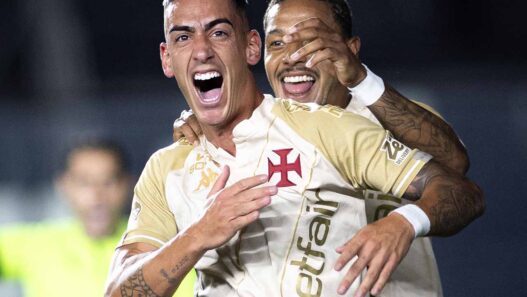 Vasco vence o Bahia, enquanto Grêmio e Botafogo somente empatam