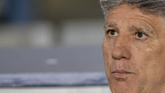 Fluminense tentou convencer Renato não deixar o time