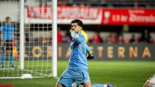 Filipe Luís enaltece Rossi após classificação do Flamengo