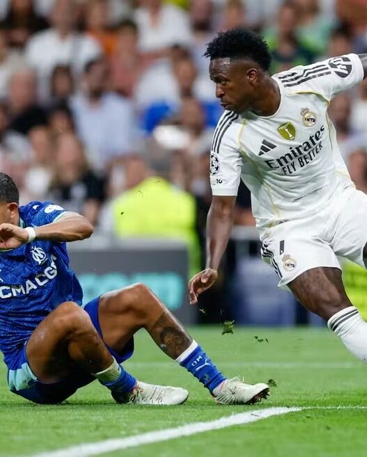 Xabi não garante Vini Jr. de titular no clássico de Madrid