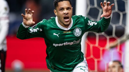 Vitor Roque e Flaco brilha, Palmeiras bate o River e está na semifinal da Libertadores