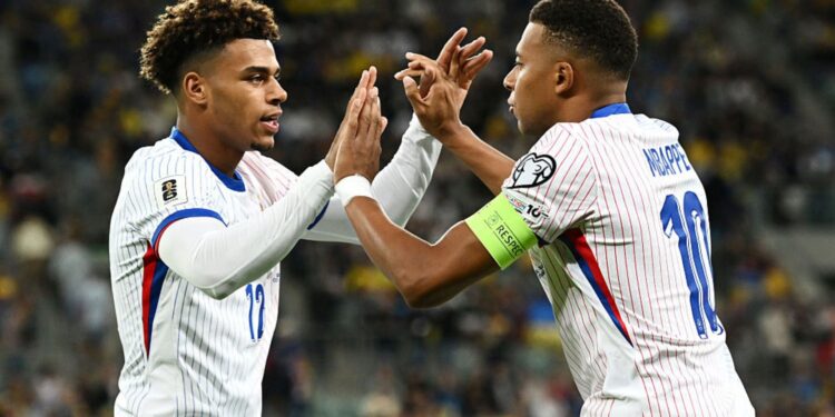 França vence Ucrania com gol de Mbappé