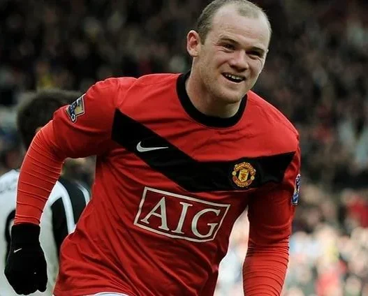 Wayne Rooney revela luta contra o álcool e agradece apoio decisivo da esposa Coleen